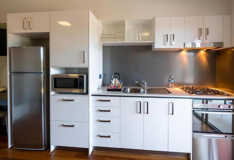 سوییت, Essence Apartments Chermside