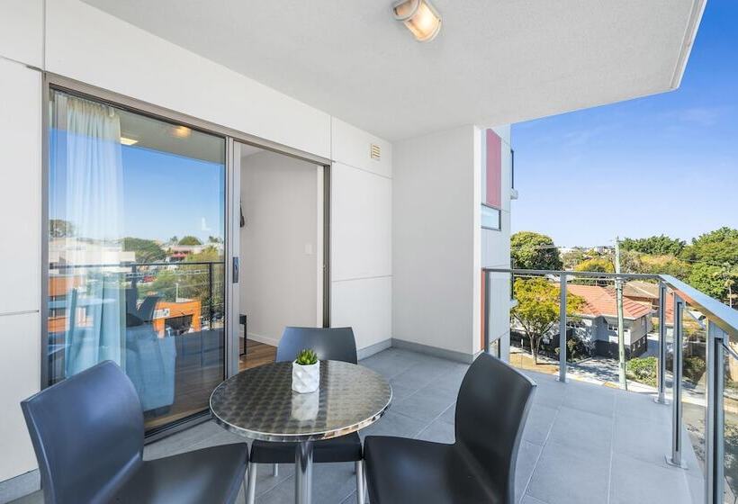 2 Bedroom Apartment, Essence Apartments Chermside