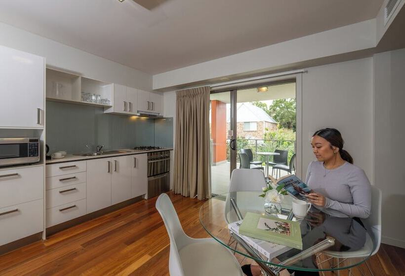 سوئیت 2 خوابه, Essence Apartments Chermside