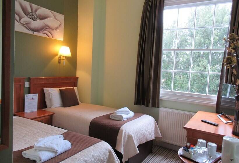 اتاق استاندارد, The London Inn