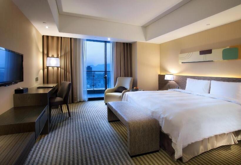 Chambre Deluxe, Park City  – Luzhou Taipei