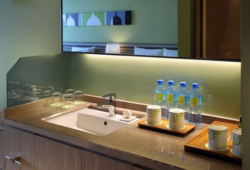 اتاق خانوادگی, Park City Hotel   Luzhou Taipei
