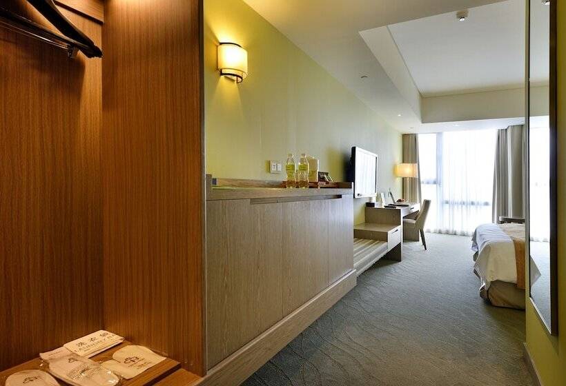 اتاق خانوادگی, Park City Hotel   Luzhou Taipei