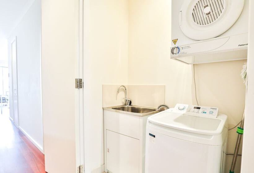 آپارتمان 2 خوابه, Indulge Apartments   Langtree