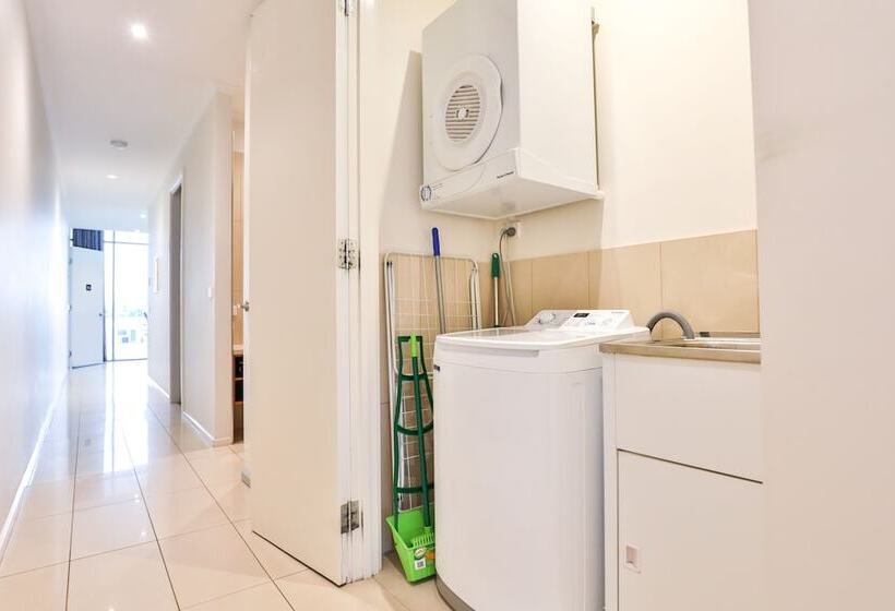 آپارتمان 2 خوابه, Indulge Apartments   Langtree
