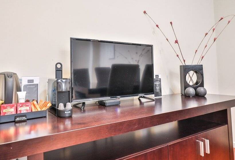 استودیوی استاندارد, Indulge Apartments   Langtree