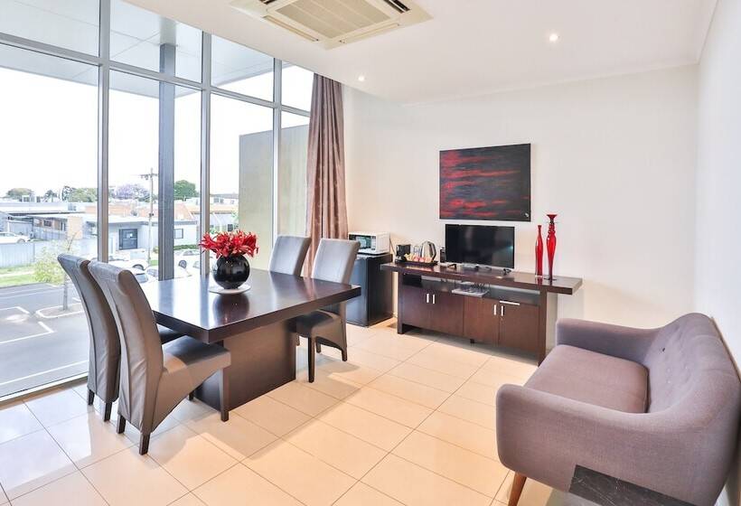 آپارتمان 2 خوابه, Indulge Apartments   Langtree