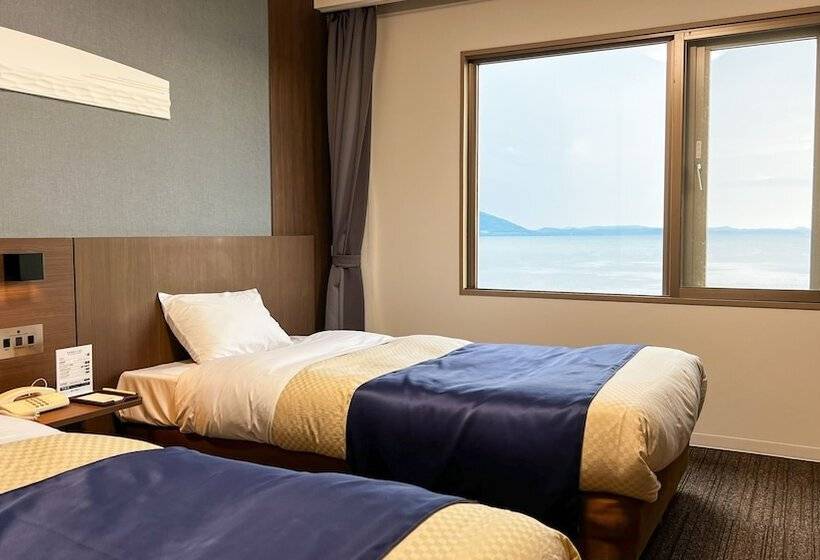 اتاق استاندارد با چشم‌انداز دریاچه, Lake Saroma Tsuruga Resort