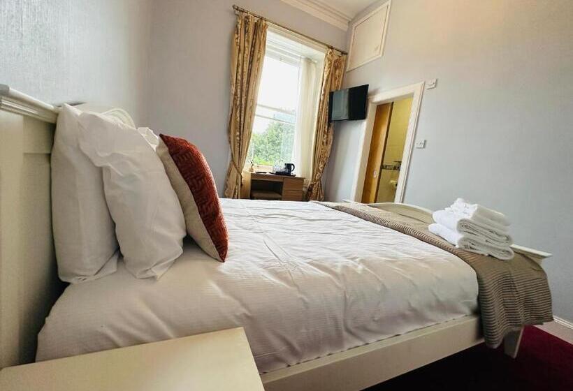 Deluxe Room King Size Bed, Abbotsford Guest House