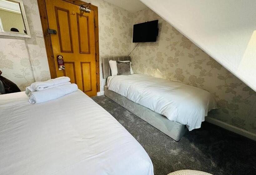 Quarto Triplo Estandar Banheiro Compartilhado, Abbotsford Guest House