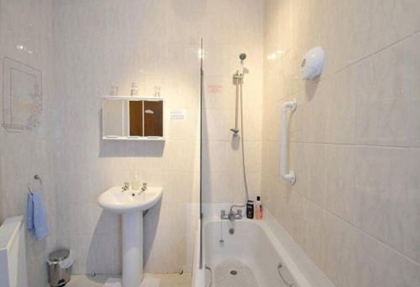 اتاق استاندارد, Malvern Guesthouse