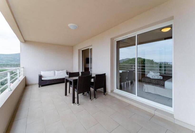 آپارتمان 1 خوابه با چشم‌انداز استخر, Residence Salina Bay