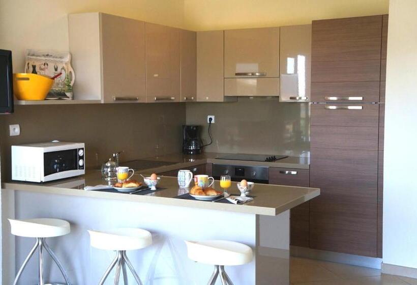 آپارتمان 1 خوابه با چشم‌انداز استخر, Residence Salina Bay