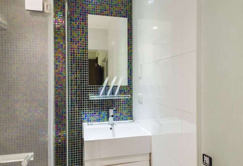 اتاق استاندارد سه نفره, Shihlin Metro Home