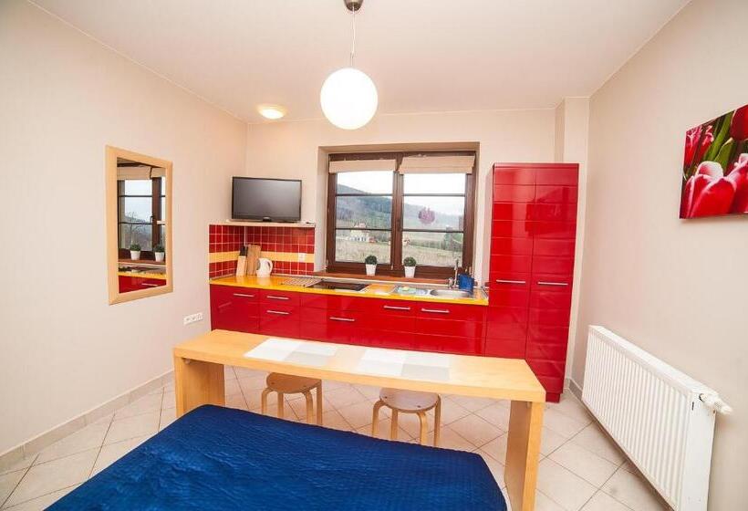 استودیو خانوادگی, Apartamenty Dom Na Wzgórzu Gardenia