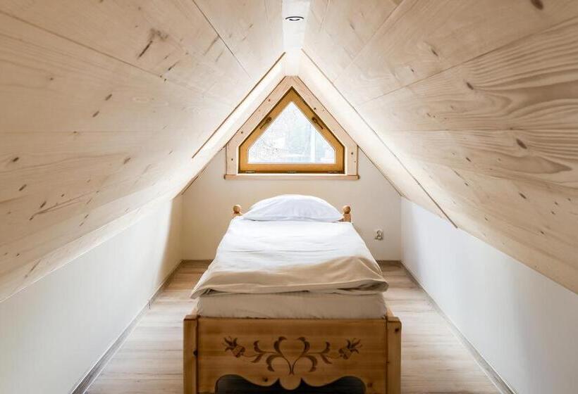 Deluxe Suite King Bed, Gospoda Harnaś