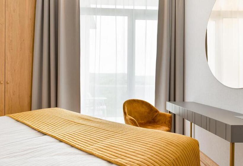 استودیوی سوپریور, Crystal Mountain Hotel Wisła