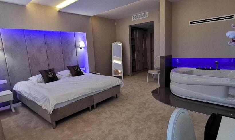 اتاق لوکس, Sevilla Gold