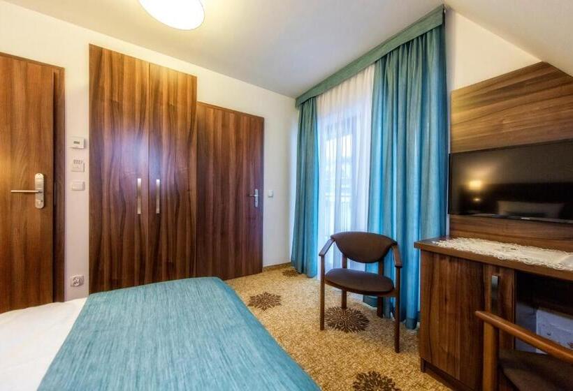 اتاق استاندارد با بالکن, Kaniówka Ski Resort