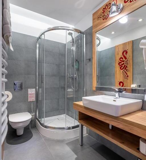 اتاق پریمیوم چهارنفره, Parzenica B&b   Wyjątkowa I Jedyna!!! Sprawdź Nas A Nie Pożałujesz!