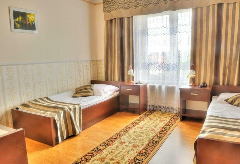 اتاق استاندارد, Adria