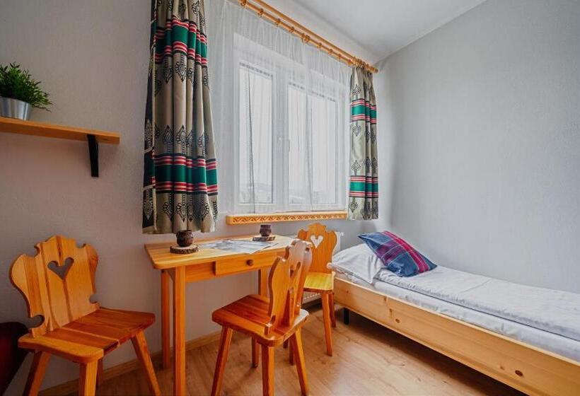 استودیوی استاندارد, Ceprówka Family Friendly