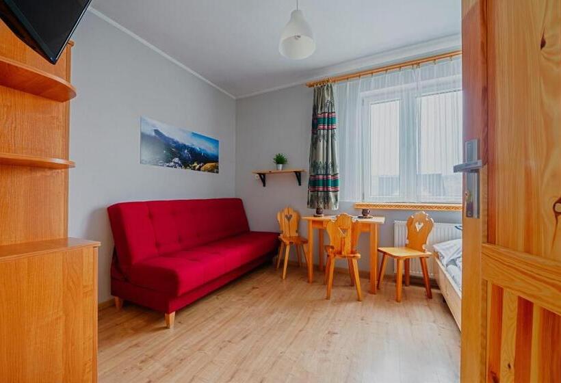 استودیوی استاندارد, Ceprówka Family Friendly