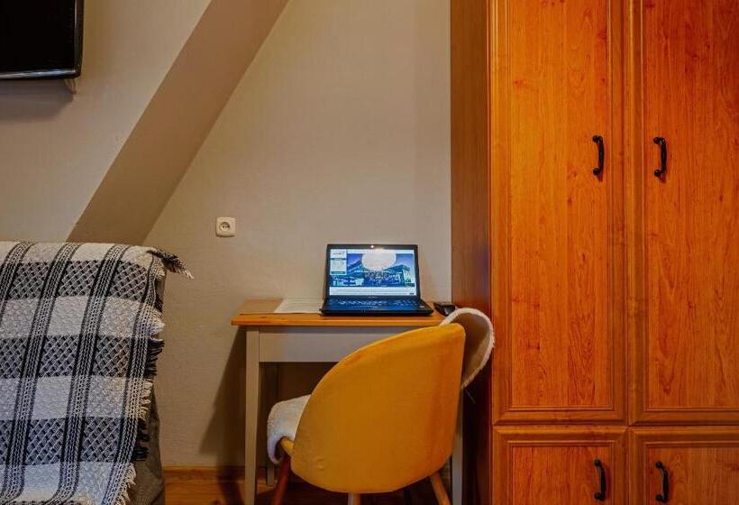 Economy Triple Room, Ceprówka Family Friendly