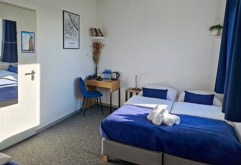 اتاق استاندارد سه نفره, Mile Gdansk Airport & Parking Długoterminowy