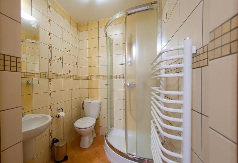 اتاق استاندارد سه تخته با بالکن, Willa Pod Czantorią Spa Ustroń