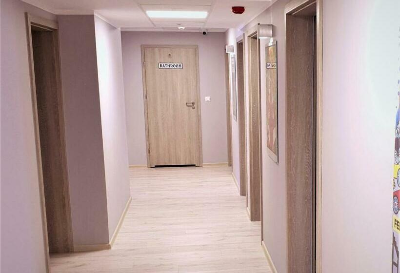 اتاق استاندارد با سرویس بهداشتی مشترک, Hostel Annamarie