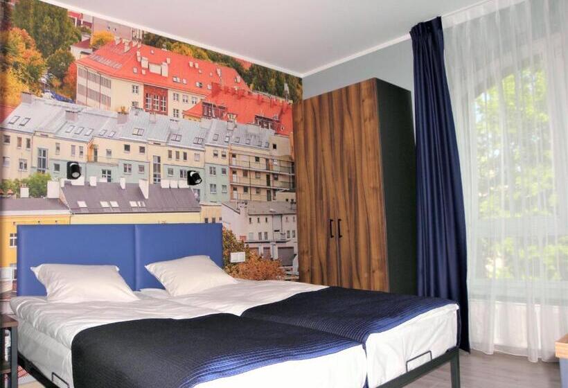 اتاق استاندارد با سرویس بهداشتی مشترک, Hostel Annamarie