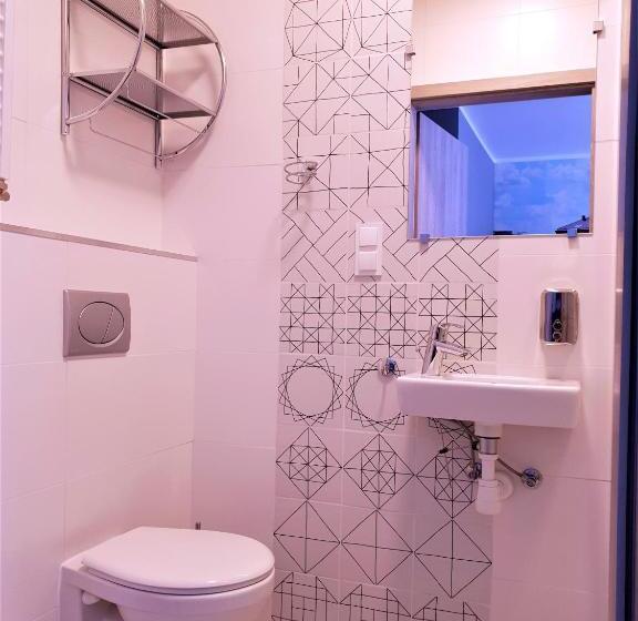 اتاق استاندارد چهار تخته, Hostel Annamarie