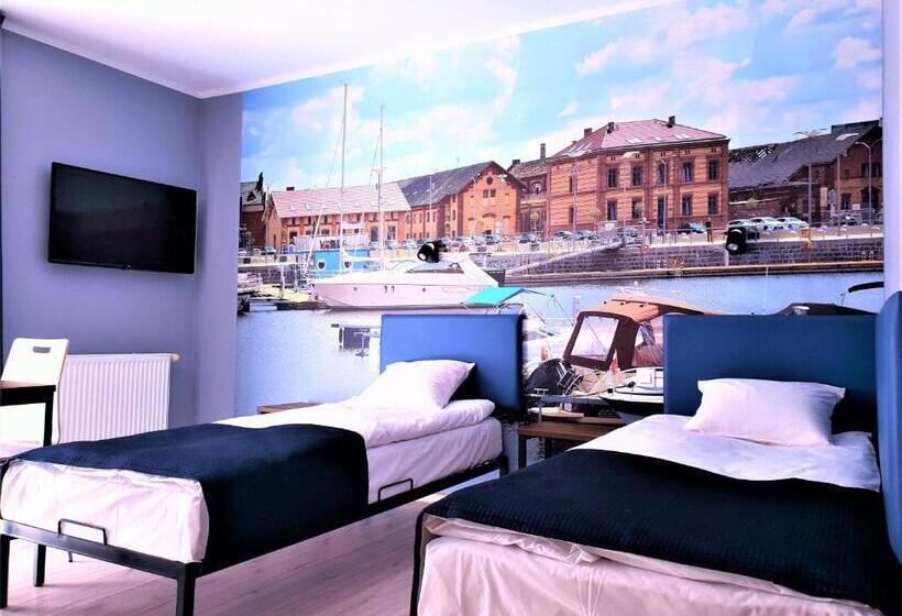 اتاق استاندارد چهار تخته, Hostel Annamarie