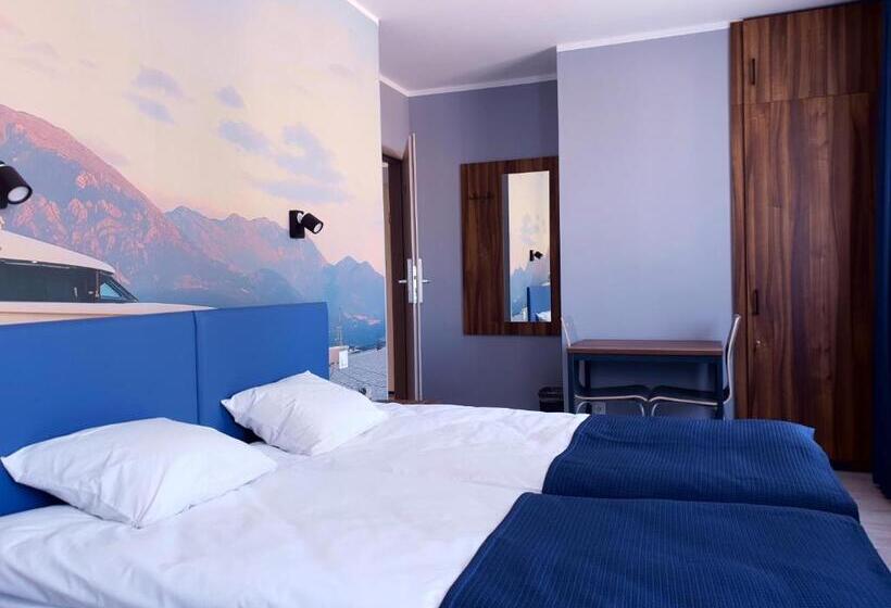 اتاق استاندارد چهارنفره با سرویس بهداشتی مشترک, Hostel Annamarie