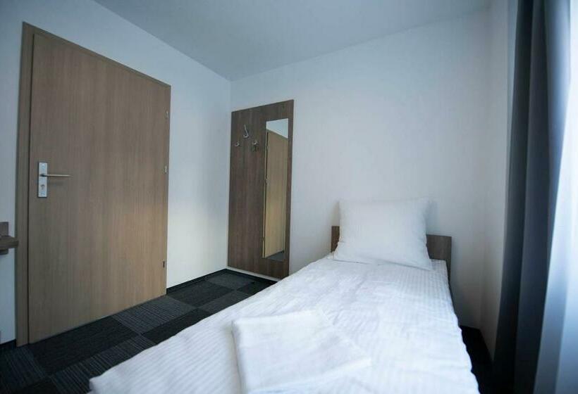 غرفة قياسية فردية حمام مشترك, Hostel Sms