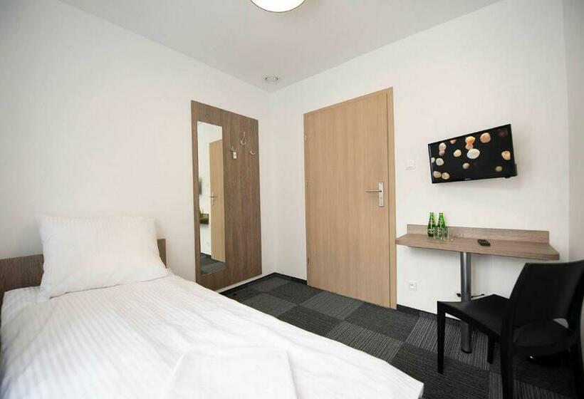 غرفة قياسية فردية حمام مشترك, Hostel Sms
