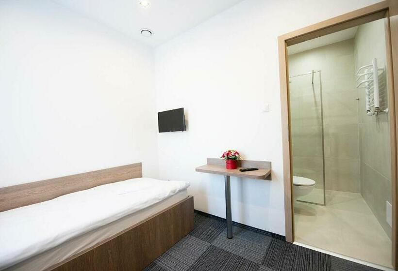 غرفة قياسية فردية, Hostel Sms