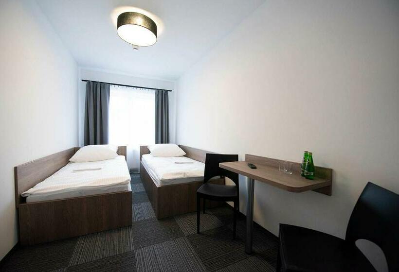 غرفة قياسية, Hostel Sms