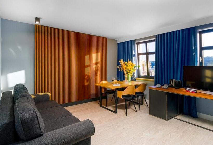 1 Bedroom Apartment Lake View, Kurort Kameralny