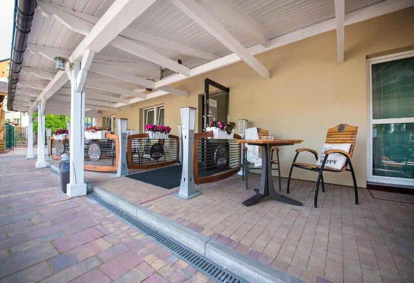 اتاق استاندارد با تراس, B&m Guesthouse