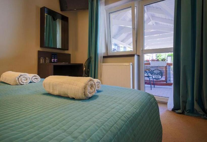 اتاق استاندارد با تراس, B&m Guesthouse