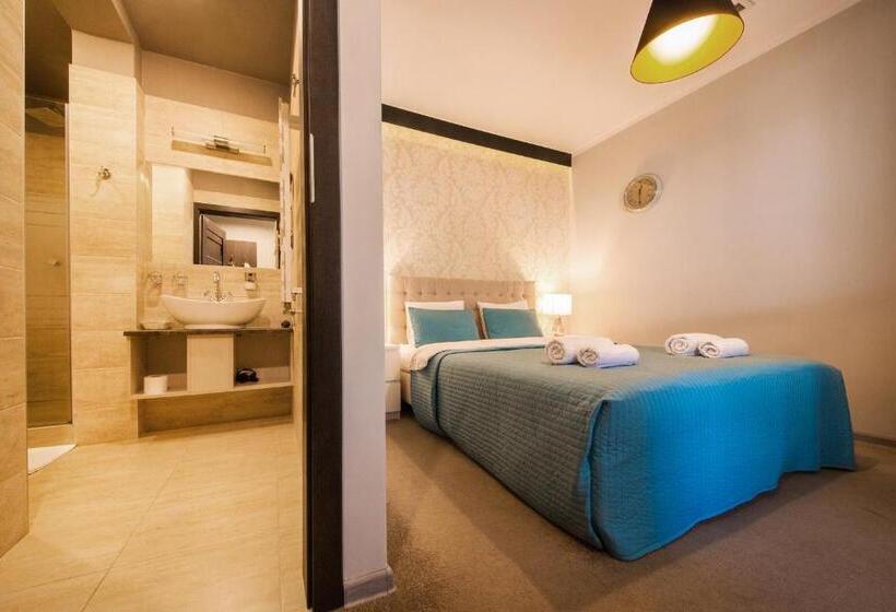 اتاق استاندارد با تراس, B&m Guesthouse