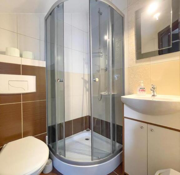 اتاق استاندارد, Brydar With Sauna, Swimming Pool And Jacuzzi