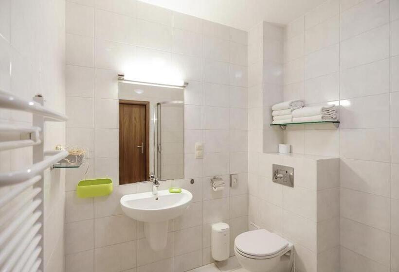 اتاق استاندارد سه نفره, Poznań West Hotel   Airport