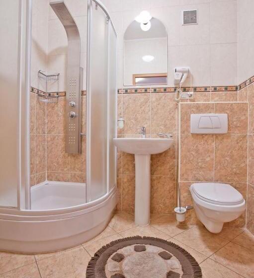 اتاق استاندارد سه نفره, Piastun Spa&wellness Krynica Zdrój