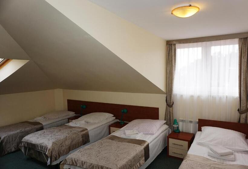 اتاق استاندارد چهار تخته, Pod Szczęśliwą Gwiazdą