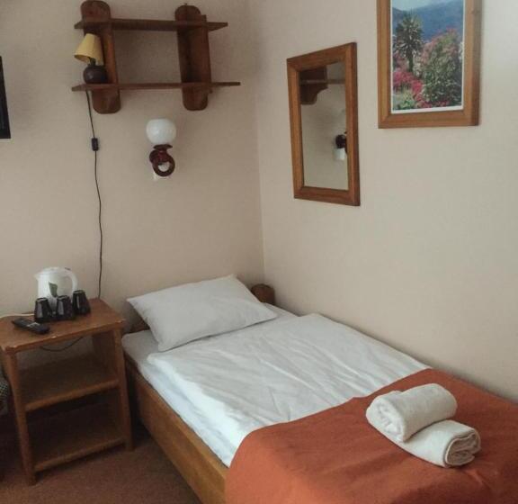 اتاق استاندارد سه نفره, Aparthotel Pod Nosalem