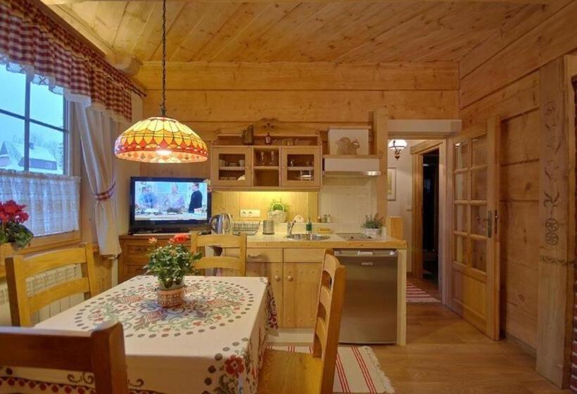 شقة عائلية, Bambi Cottage
