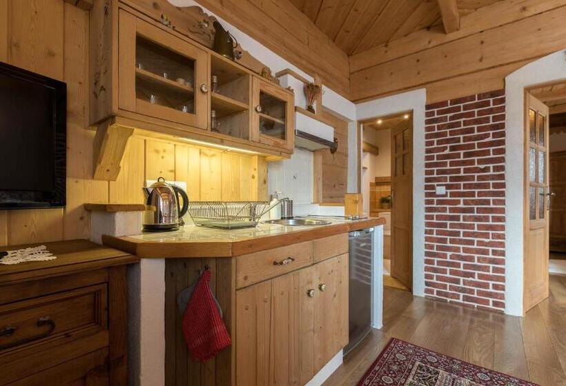 شقة عائلية, Bambi Cottage